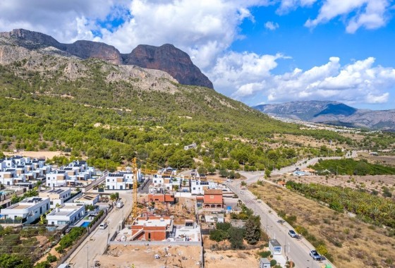 Nowa konstrukcja - Willa wolnostojąca -
Polop - Novapolop