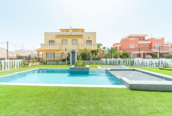 Nowa konstrukcja - Apartament / Mieszkanie -
Torrevieja - Los Balcones