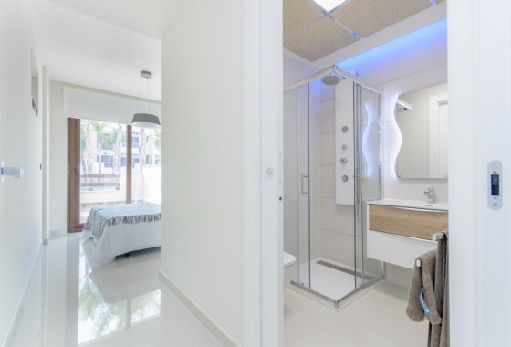 Nowa konstrukcja - Apartament / Mieszkanie -
Torrevieja - Los Balcones