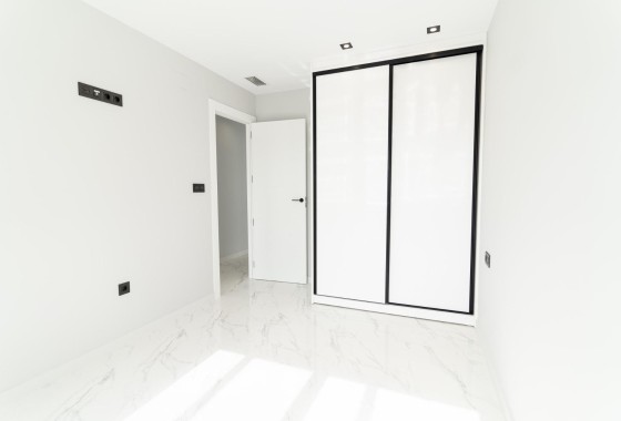 Obra Nueva - Chalet Independiente -
Orihuela Costa - Punta Prima