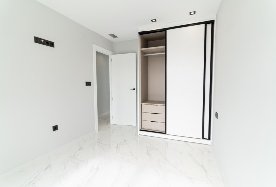 Obra Nueva - Chalet Independiente -
Orihuela Costa - Punta Prima