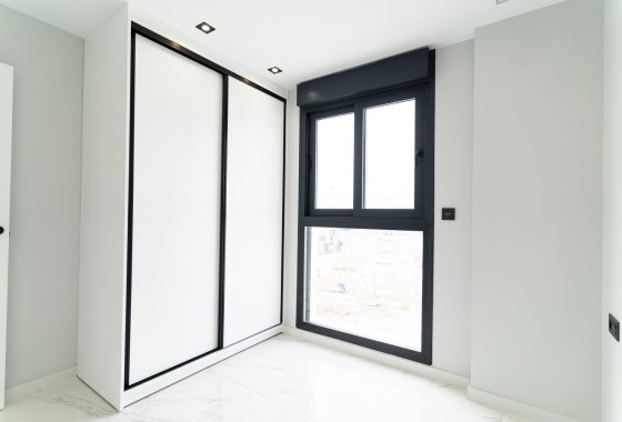 Obra Nueva - Chalet Independiente -
Orihuela Costa - Punta Prima