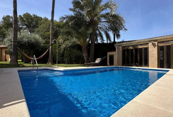 Herverkoop - Vrijstaande Villa -
Torrevieja - Los Balcones - Los Altos del Edén