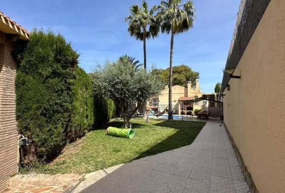 Herverkoop - Vrijstaande Villa -
Torrevieja - Los Balcones - Los Altos del Edén