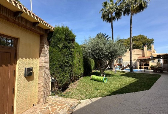 Herverkoop - Vrijstaande Villa -
Torrevieja - Los Balcones - Los Altos del Edén