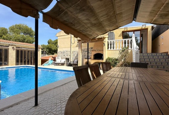 Herverkoop - Vrijstaande Villa -
Torrevieja - Los Balcones - Los Altos del Edén