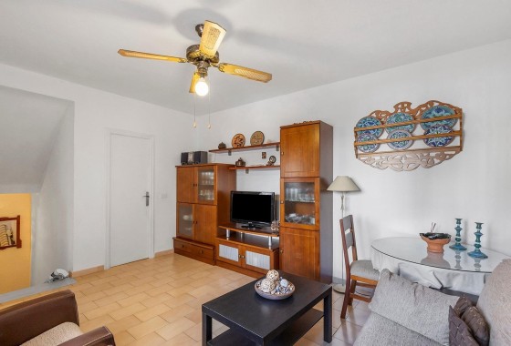 Herverkoop - Stadswoning -
Torrevieja - Calas blanca