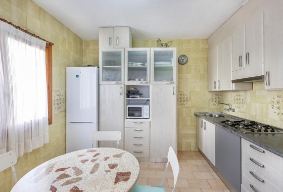 Herverkoop - Stadswoning -
Torrevieja - Calas blanca