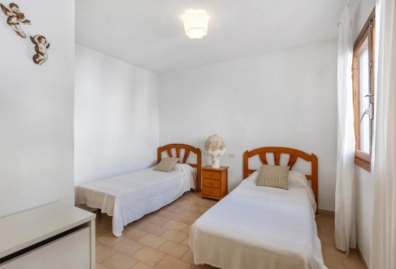 Herverkoop - Stadswoning -
Torrevieja - Calas blanca