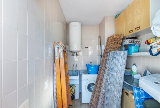 Herverkoop - Stadswoning -
Torrevieja - Calas blanca