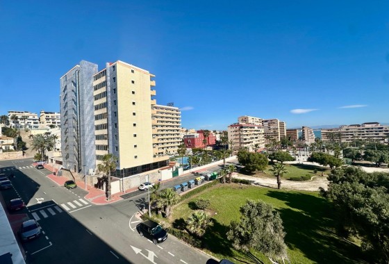Herverkoop - Appartement / Flat -
Torrevieja - Cabo Cervera