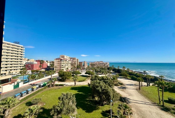 Herverkoop - Appartement / Flat -
Torrevieja - Cabo Cervera