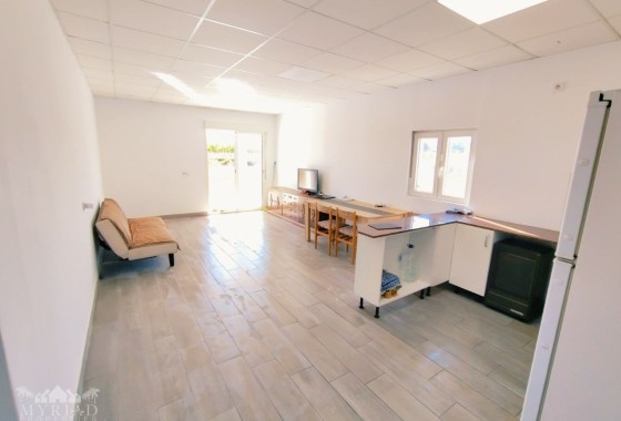 Revente - Villa Individuelle -
Pinoso - Pinoso Alicante