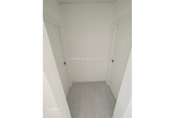 Revente - Villa Individuelle -
Pinoso - Pinoso Alicante