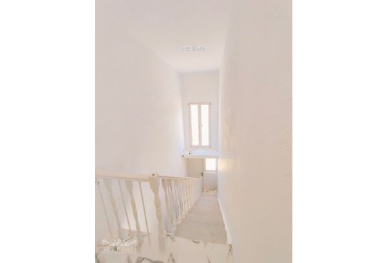 Revente - Villa Individuelle -
Pinoso - Pinoso Alicante