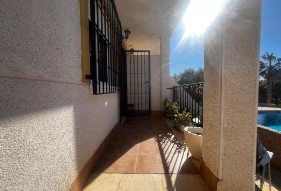 Resale - Apartment / Flat -
Algorfa