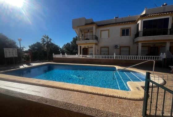 Resale - Apartment / Flat -
Algorfa