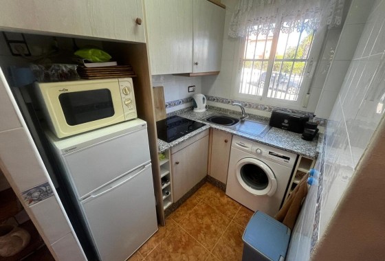 Resale - Apartment / Flat -
Algorfa