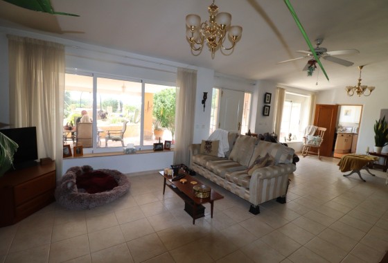 Sprzedaż - Finca / Dom wiejski -
Hondón de las Nieves - La Canalosa