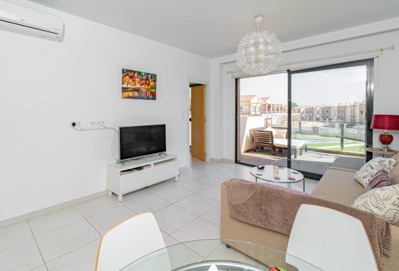 Venta - Apartamento / Piso -
La Zenia