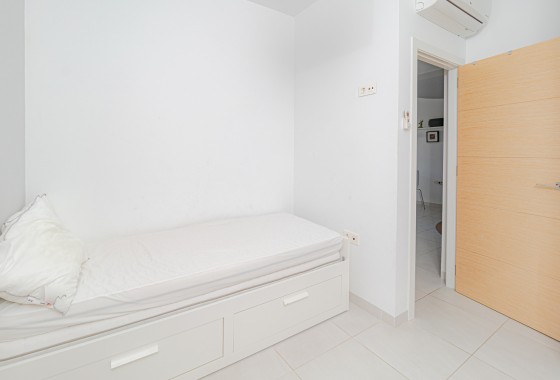 Venta - Apartamento / Piso -
La Zenia