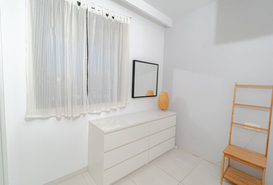 Venta - Apartamento / Piso -
La Zenia