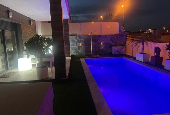 Sprzedaż - Willa wolnostojąca -
Orihuela - Entre Naranjos Vistabella Golf