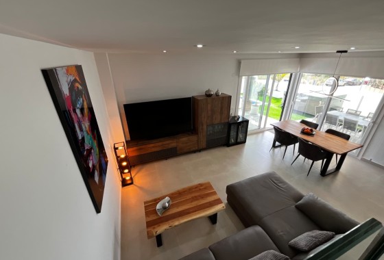 Sprzedaż - Willa wolnostojąca -
Orihuela - Entre Naranjos Vistabella Golf