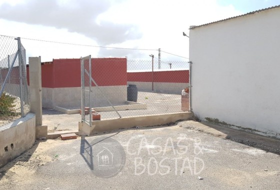 Venta - Finca / Casa de campo -
Los Montesinos