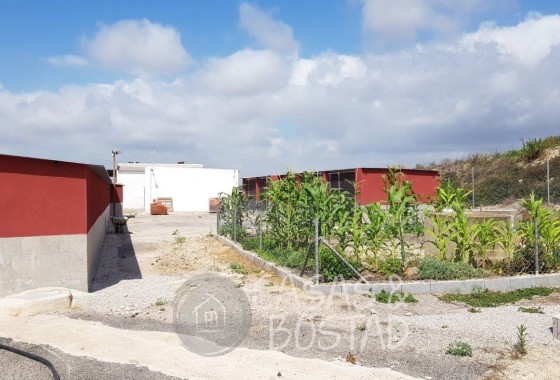 Venta - Finca / Casa de campo -
Los Montesinos