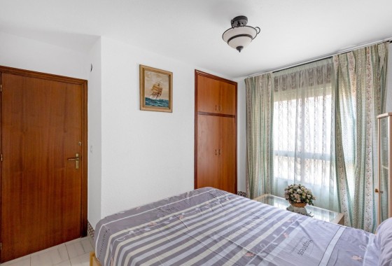 Sprzedaż - Apartament / Mieszkanie -
Torrevieja - Centro