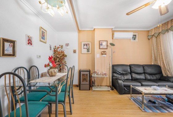 Herverkoop - Appartement / Flat -
Torrevieja - Playa del Cura