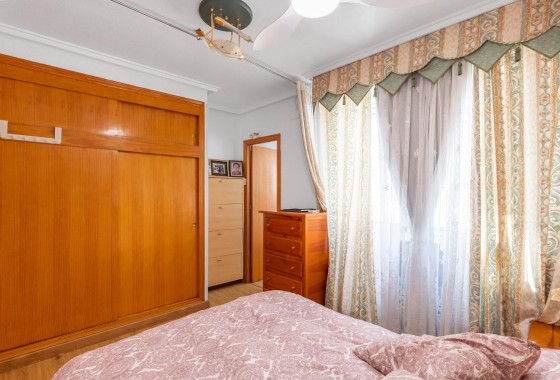 Herverkoop - Appartement / Flat -
Torrevieja - Playa del Cura