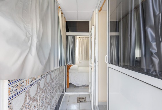 Herverkoop - Appartement / Flat -
Torrevieja - Playa del Cura