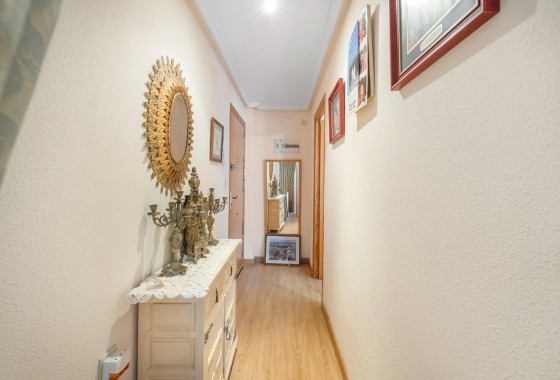 Herverkoop - Appartement / Flat -
Torrevieja - Playa del Cura