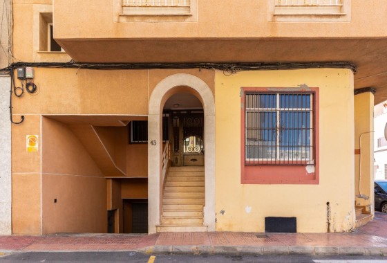 Herverkoop - Appartement / Flat -
Torrevieja - Playa del Cura