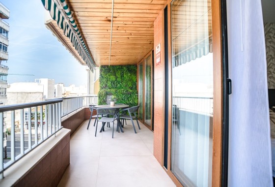 Revente - Appartement -
Torrevieja - Acequion