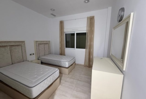 Resale - Freistehende Villa -
Pinoso