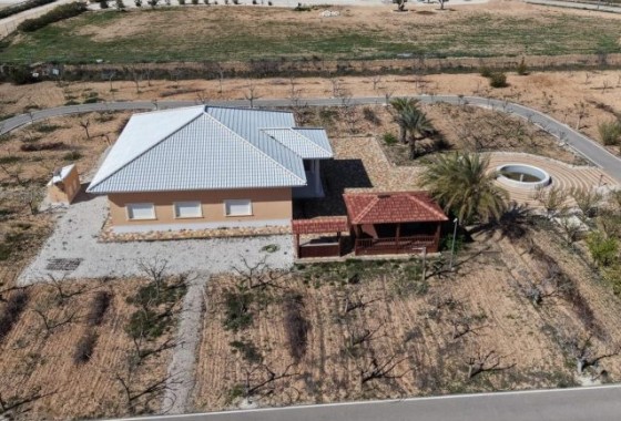 Resale - Freistehende Villa -
Pinoso