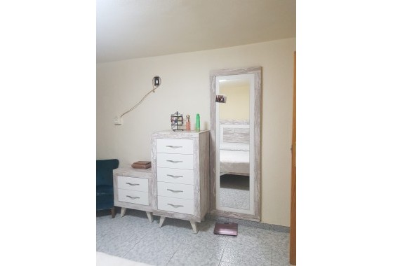 Sprzedaż - Apartament / Mieszkanie -
Torrevieja - Centro