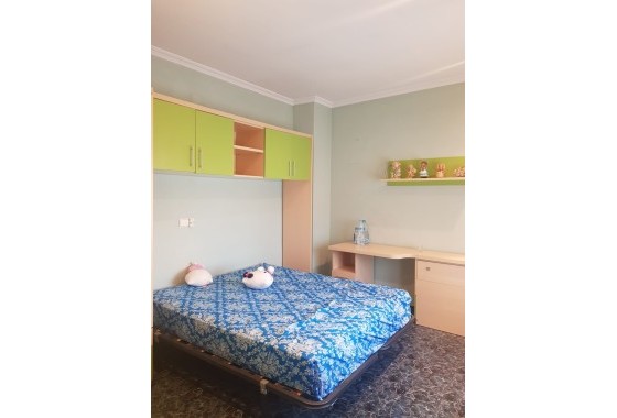 Sprzedaż - Apartament / Mieszkanie -
Torrevieja - Centro