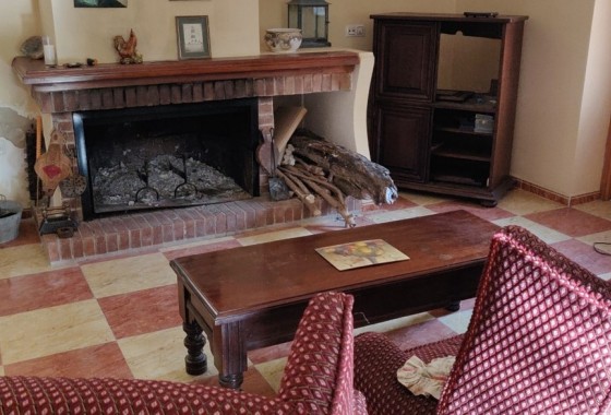 Herverkoop - Finca Landelijk pand -
Orihuela