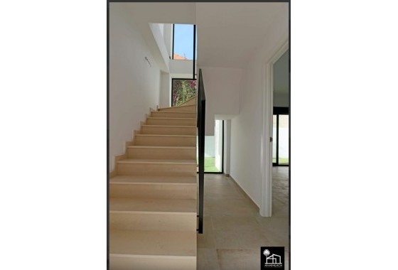 Revente - Appartement -
Torrevieja - Aguas Nuevas