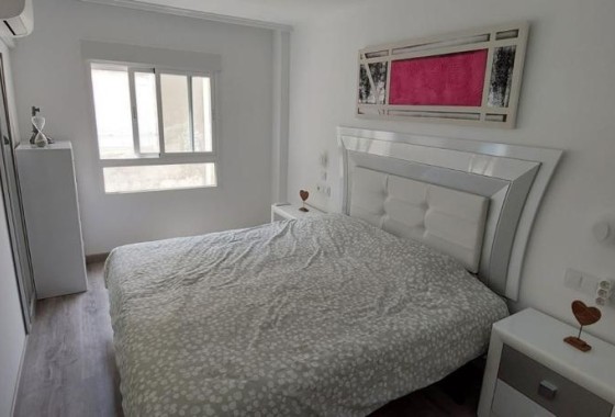 Revente - Appartement -
Torrevieja - Playa del Acequión