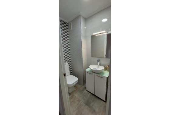 Revente - Appartement -
Torrevieja - Playa del Acequión