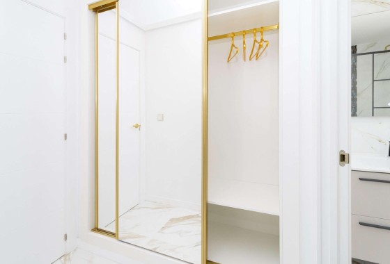 Venta - Chalet Independiente -
Orihuela Costa