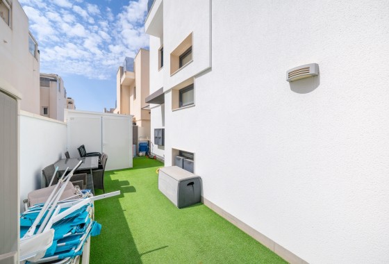 Venta - Chalet Independiente -
Torrevieja