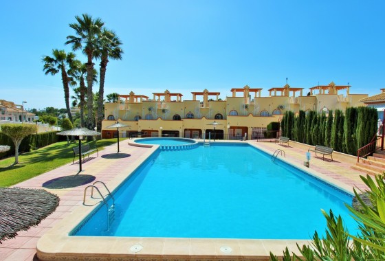 Venta - Apartamento / Piso -
Villamartín