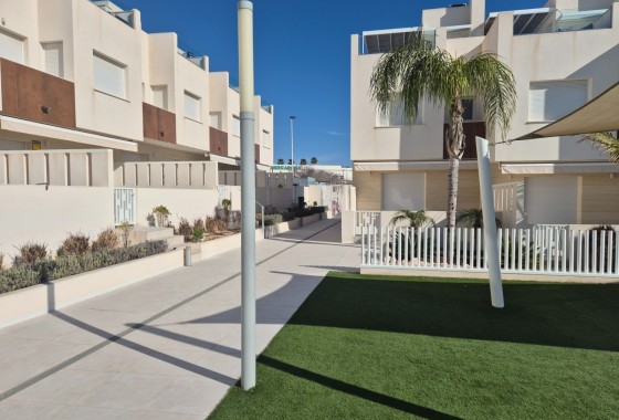 Resale - Stadthaus -
Torrevieja - Nueva Torrevieja - Aguas Nuevas