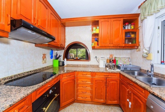 Herverkoop - Villa -
Torrevieja - Los Balcones